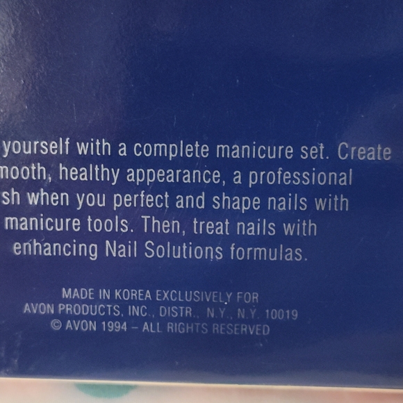 NEW! Vintage AVON Manicure Set - Picture 7 of 7